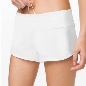 lululemon speed up short *2.5 white
